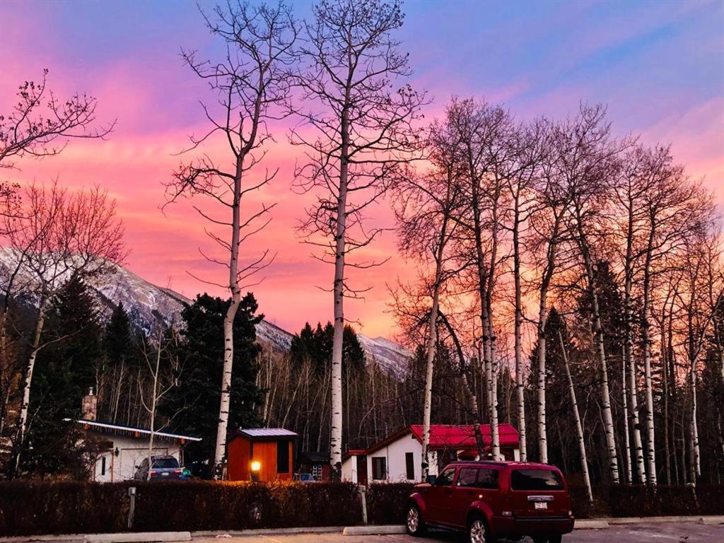Beautiful Newly Reno 2Bdm 2 Bth Sleep Up To 6 Adults & Kids Mountain View Townhouse Suite Canmore Exterior foto