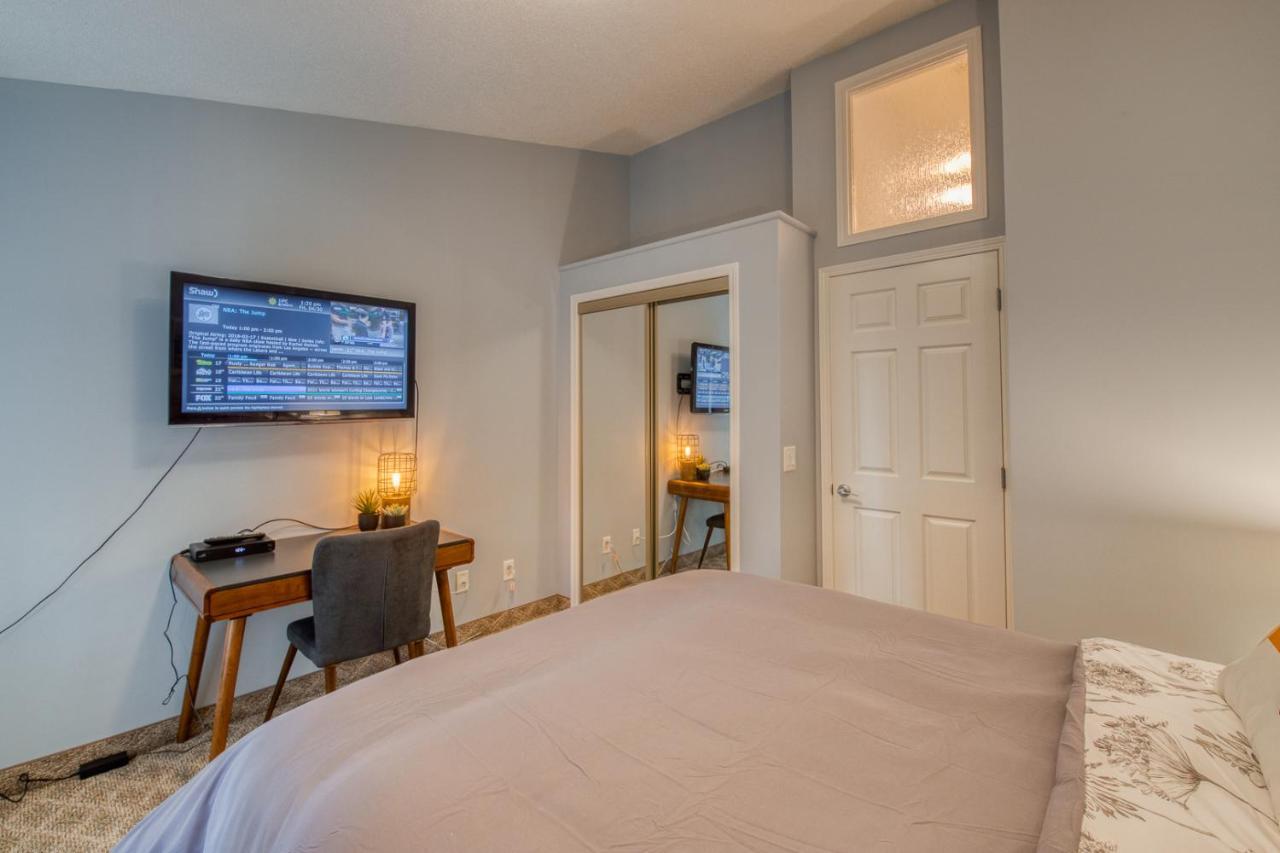 Beautiful Newly Reno 2Bdm 2 Bth Sleep Up To 6 Adults & Kids Mountain View Townhouse Suite Canmore Exterior foto